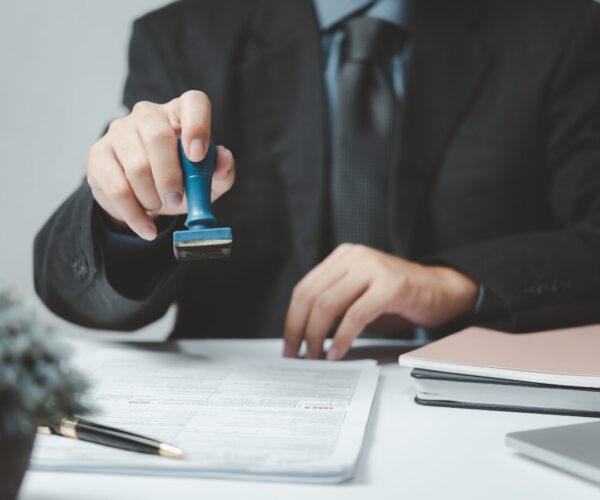 Permisos y Autorizaciones